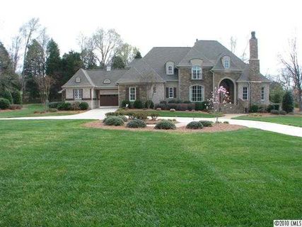 7295 Three Sisters Lane