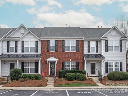 8160 Sapwood Court sold home in Parkside Townhomes, Matthews, NC