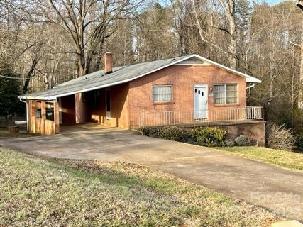 2505 17th Avenue sold home in Green Acres, Hickory, NC