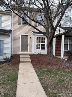 607 Mountainwater Drive sold home in Glenwater at University place, Charlotte, NC