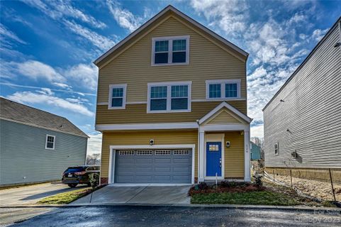 524 Kingsway Circle