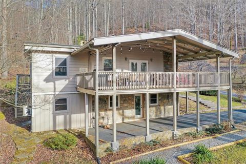 169 Avery Patrick Lane sold home in Walker-In-The-Hills, Waynesville, NC