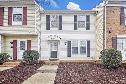 9684 Old Gate Drive sold home in Pheasant Knoll, Matthews, NC