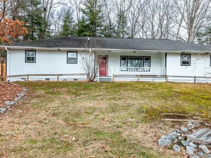 41 Pensacola Avenue sold home in Mountain Heights, Arden, NC