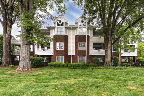 2719 Selwyn Avenue 6 sold home in Oakmore at Selwyn, Charlotte, NC