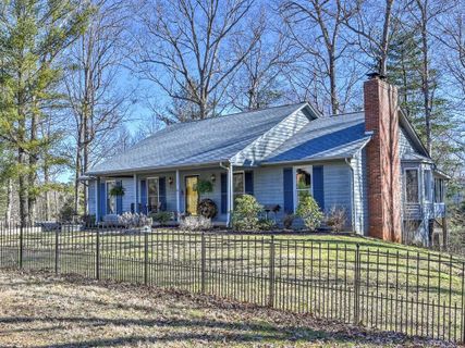13 S Oaks Circle sold home in South Oaks, Asheville, NC