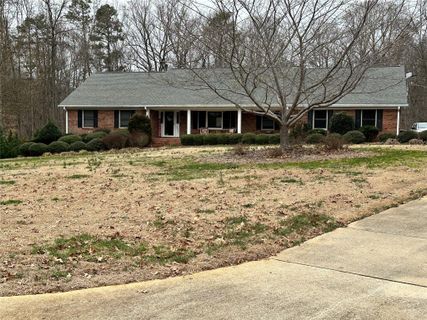 2391 Fairways Drive sold home in Club Estates, Cherryville, NC