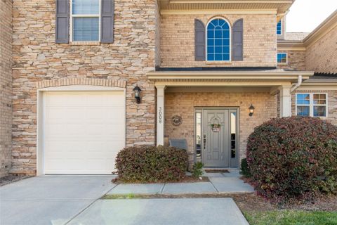 Previously sold for $370,000