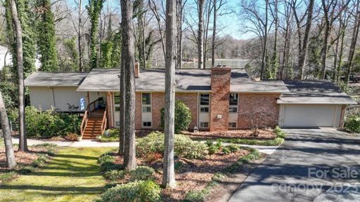 7201 Lakeside Drive