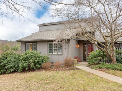 424 Crowfields Drive