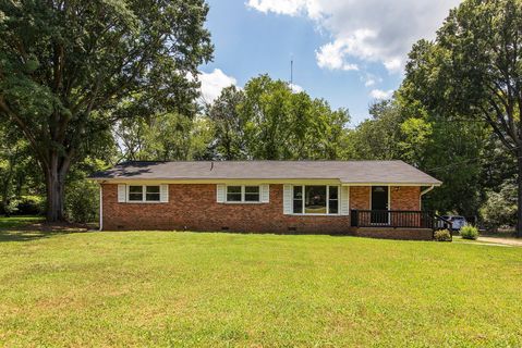 Previously sold for $290,000