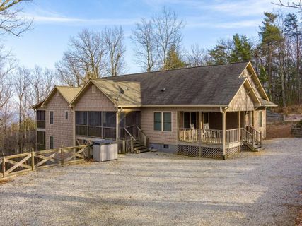 3245 Holly Road