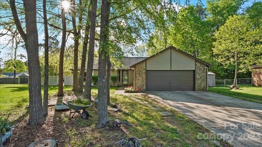6545 Woodthrush Drive