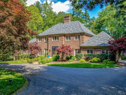11 Holly Hill Road