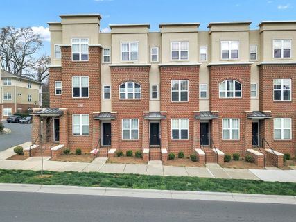 1302 Kenilworth Avenue 116