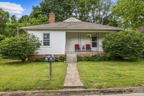 128 Edwards Avenue