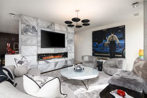 866 Cherokee Road