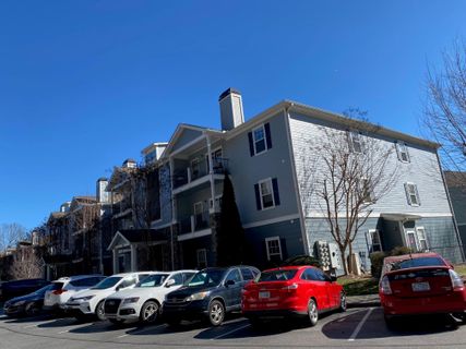 800 Vista Lake Drive 102