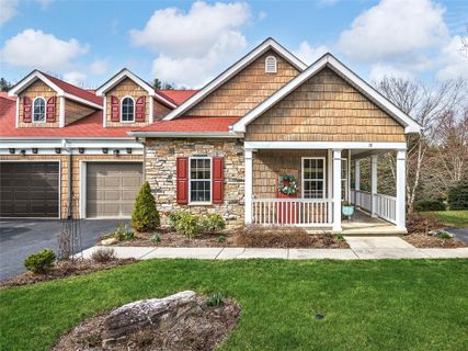 18 Old Creek Lane