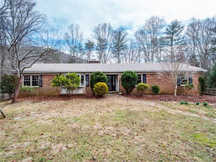 35 Jean Drive sold home in The Oaks, Asheville, NC