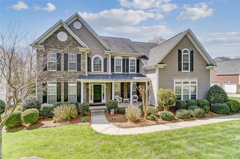 208 Woodwinds Drive