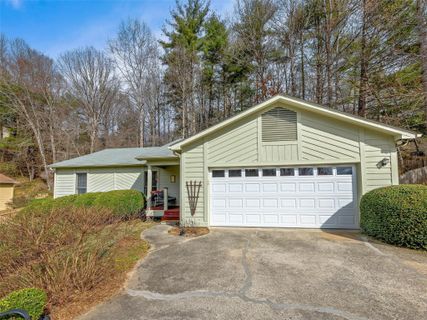 113 Averys Creek Lane sold home in The Village At Averys Creek, Arden, NC