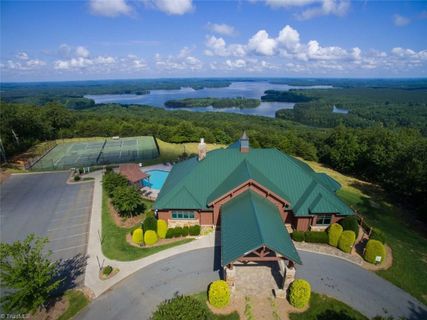 423 Rocky Cove Lane