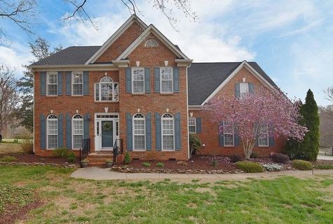 8121 Glamorgan Lane