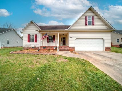 585 Lochshire Lane