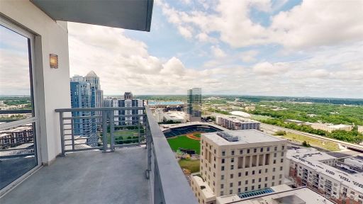333 W Trade Street 2305