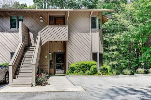 305 Piney Mountain Drive Q2 sold home in Pine Cliff, Asheville, NC