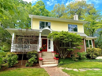 24 Warwick Road
