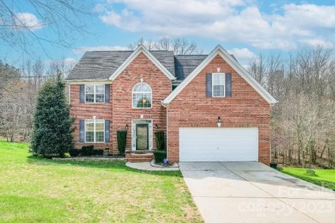 240 Winter Flake Drive sold home in Barium Seasons Village, Statesville, NC
