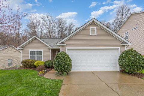 552 River View Drive
