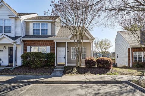 677 Rock Lake Glen 1053
