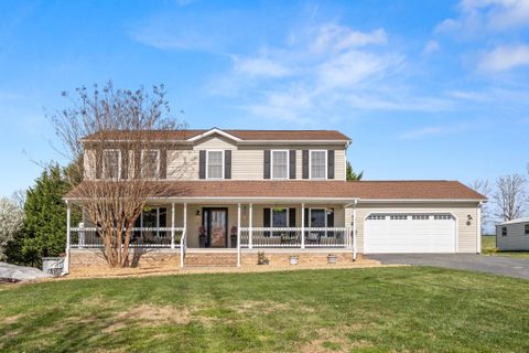 14 Countryside Drive sold home in Country Crossing, Hendersonville, NC