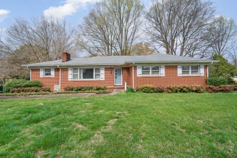 5001 Tewkesbury Road sold home in Allen Hills, Charlotte, NC