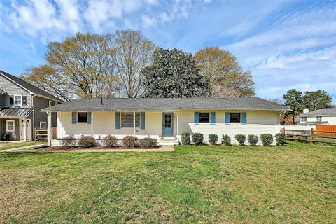 9713 Washam Potts Road sold home in Dogwood Acres, Cornelius, NC
