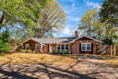 1925 Tyvola Road