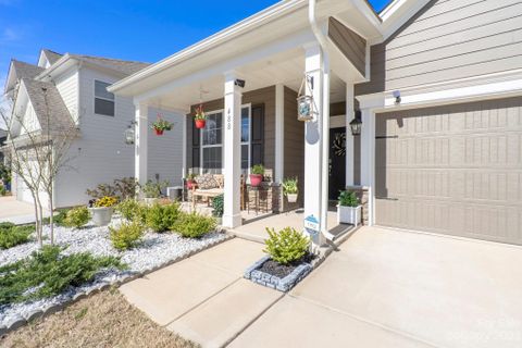 488 Secretariat Drive