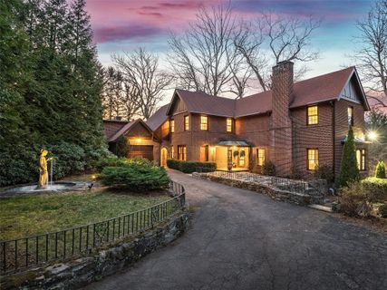 264 Lakeshore Drive sold home in Lakeview Estates, Asheville, NC