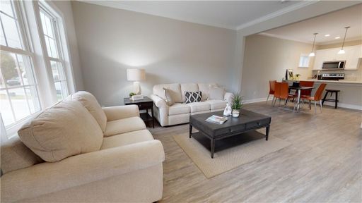 1579 Oak Leaf Drive