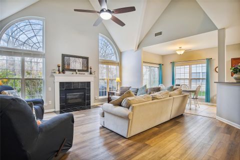 9325 Stawell Drive