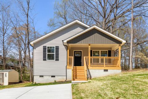 735 8th Avenue Court sold home in Eastridge, Hickory, NC