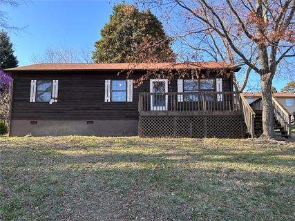 761 8th Avenue Court sold home in Eastridge, Hickory, NC
