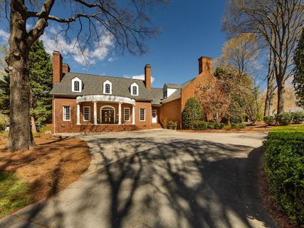 5224 Providence Country Club Drive