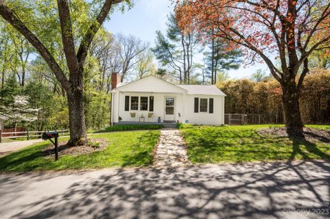 151 Lakewood Drive