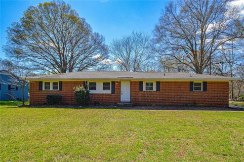 5227 Lewhaven Drive sold home in Lewis Forest, Charlotte, NC