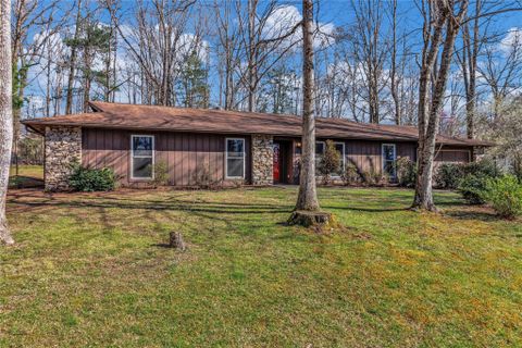 213 Dundeve Circle
