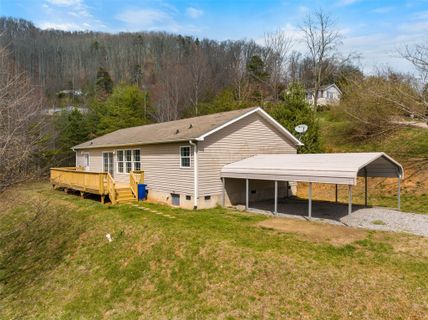 6 Clark Meadow Lane sold home in HIDDEN MEADOW ESTATES, Candler, NC